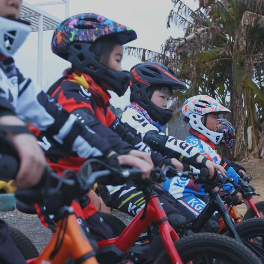 Custom Kid E-Bike Manufacturer cover
