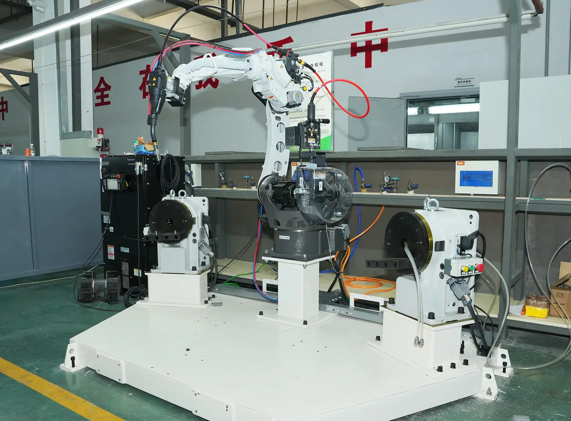 Robotic Welding – Strength with Consistency Robotic Welding – Strength with Consistency